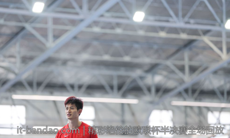 精彩绝伦的欧联杯半决赛全场回放